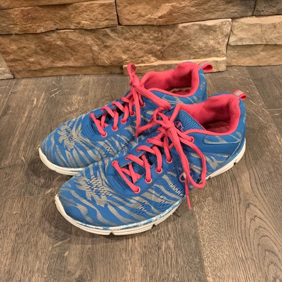 champion ladies tennis shoes